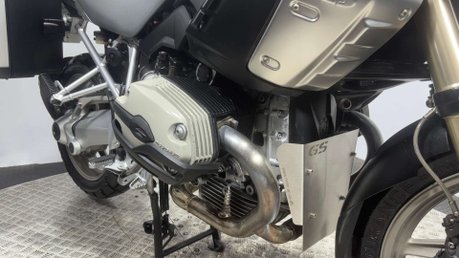 BMW R1200GS 2009 ONLY 31K PANNIERS NEW MOT SERVICED 1200CC ADVENTURE BIKE 12