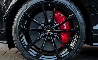 Lamborghini Urus 10