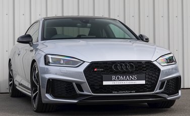 Audi RS5 Coupé Sport Edition 1