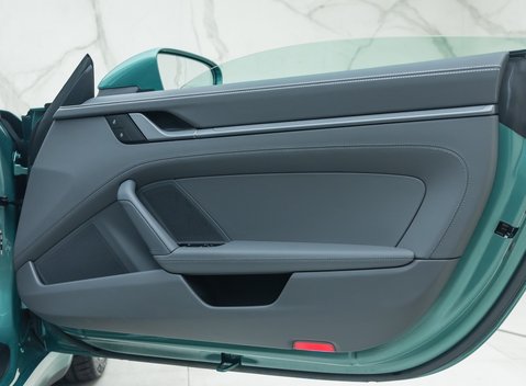 Porsche 911 Targa 4 (992) 27