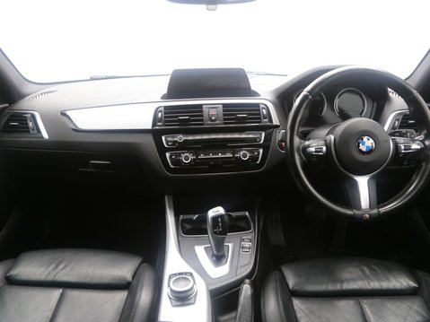 BMW 1 Series 1.5 118i GPF M Sport Shadow Edition Auto Euro 6 (s/s) 5dr 9