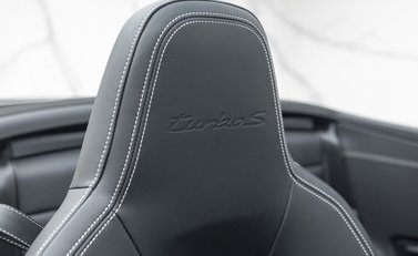 Porsche 911 Turbo S Cabriolet (992) 21