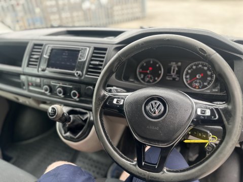 Volkswagen Transporter T6 TDI HIGHLINE BLACK FSH DAY VAN CAMPERVAN READY 18