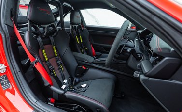 Porsche 911 GT3 RS (992) 16