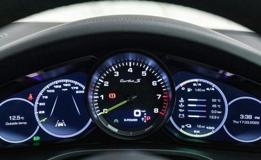 Porsche Cayenne TURBO S 14