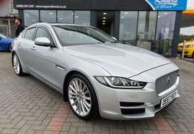 Jaguar XE 2.0 D PORTFOLIO AUTO 5