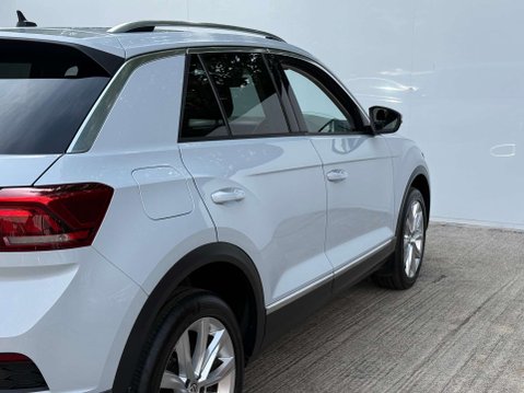 Volkswagen T-Roc 1.6 T-Roc SEL TDI 5dr 11