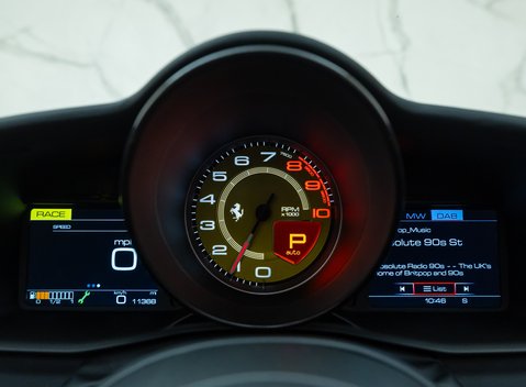 Ferrari 488 SPIDER 21