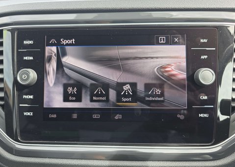 Volkswagen T-Roc 2.0 T-Roc SEL TSi 4Motion Semi-Auto 4WD 5dr 45