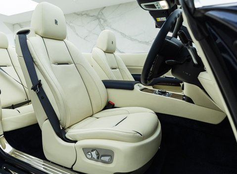 Rolls-Royce Dawn V12 13