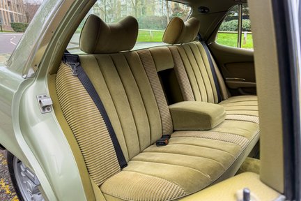 Mercedes-Benz S Class 450 SEL 6.9 23