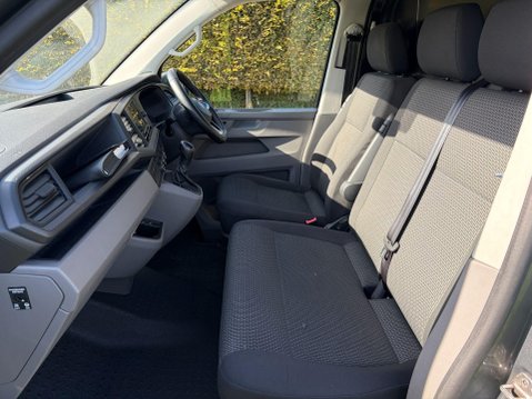 Volkswagen Transporter 2.0 TDI T30 Highline Panel Van 5dr Diesel DSG FWD LWB Euro 6 (s/s) (150 ps) 22