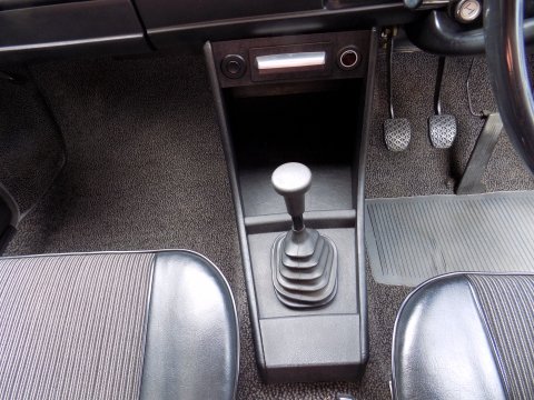 BMW 02 Series 1502 16