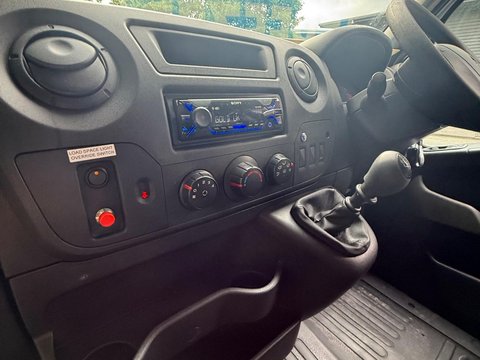 Renault Master 2.3 dCi MM35 Temperature Controlled 4dr Diesel Manual FWD L2 H2 (221 g/km, 9