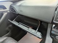 Jaguar F-Pace 2.0 F-PACE R-Sport AWD D Auto 4WD 5dr 73