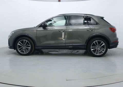 Audi Q3 1.5 TFSI CoD 35 Black Edition SUV 5dr Petrol S Tronic Euro 6 (s/s) (150 ps) 9