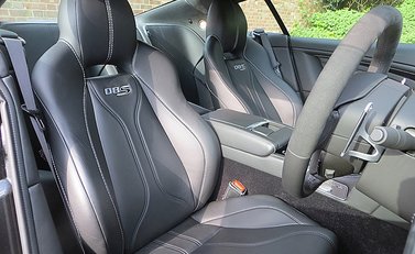 Aston Martin DBS Carbon Edition 6