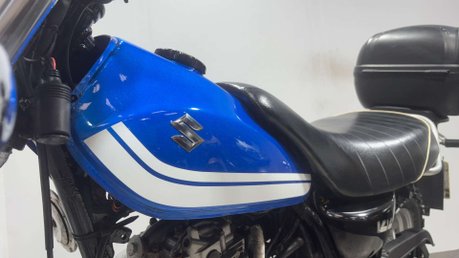 Suzuki RV125 VANVAN 125 2016 28K VERY CLEAN ICONIC SAND BIKE 125CC NAKED LEARNER 40
