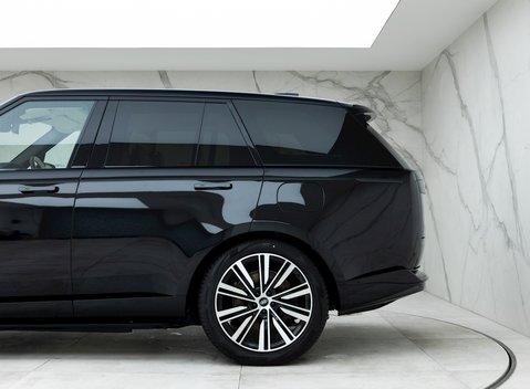 Land Rover Range Rover P510e First Edition 26