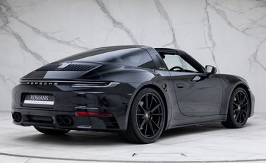 Porsche 911 Targa 4S (992) 5