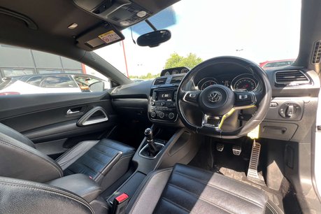 Volkswagen Scirocco 2.0 TDI BlueMotion Tech R-Line Hatchback 3dr Diesel Manual Euro 6 (s/s) (18 18