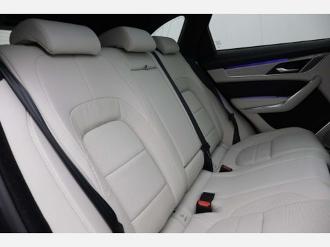 Jaguar F-Pace 2.0 F-Pace R-Dynamic SE Black PHEV AWD Auto 4WD 5dr 22