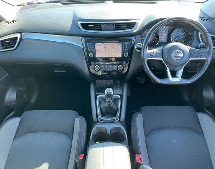 Nissan Qashqai 1.3 Qashqai N-Connecta DiG-T 5dr 2