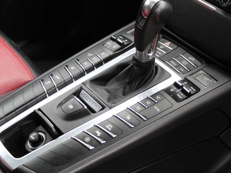 Porsche Macan 3.0 Macan S D Semi-Auto 4WD 5dr