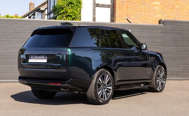 Land Rover Range Rover P550e AUTOBIOGRAPHY 4