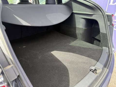 Tesla Model Y (Dual Motor) Long Range SUV 5dr Electric Auto 4WDE (384 bhp) 21