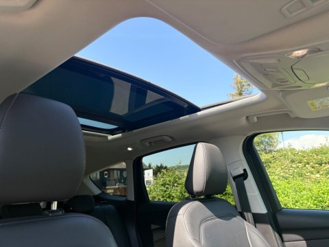 Ford Kuga TITANIUM X EDITION TDCI 4