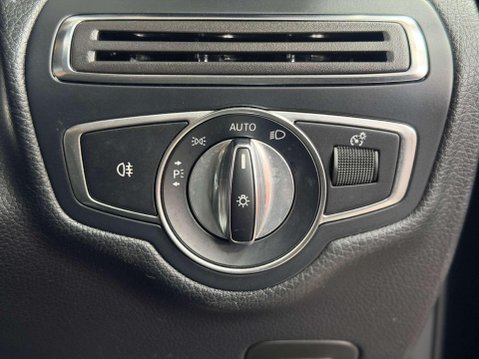 Mercedes-Benz GLC 2.1 GLC220d AMG Line (Premium Plus) SUV 5dr Diesel G-Tronic+ 4MATIC Euro 6 50