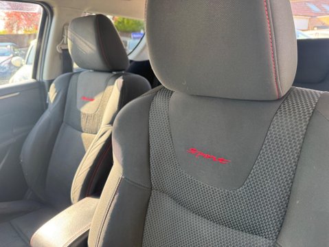 Suzuki Swift 1.6 Sport Euro 6 3dr (SNav) 28