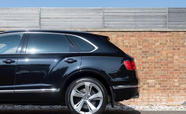 Bentley Bentayga V8 Diesel 26
