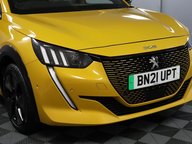 Peugeot e-208 GT PREMIUM 27