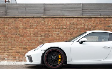 Porsche 911 (991.2) GT3 24