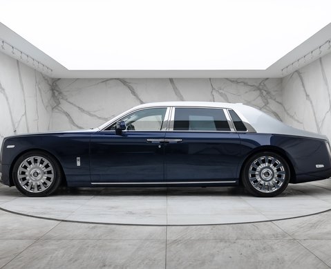 Rolls-Royce Phantom VIII EWB