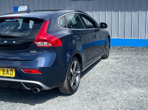 Volvo V40 1.6 D2 R-Design Lux Nav Euro 5 (s/s) 5dr 23