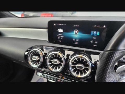 Mercedes-Benz A Class A 250 AMG LINE PREMIUM 28