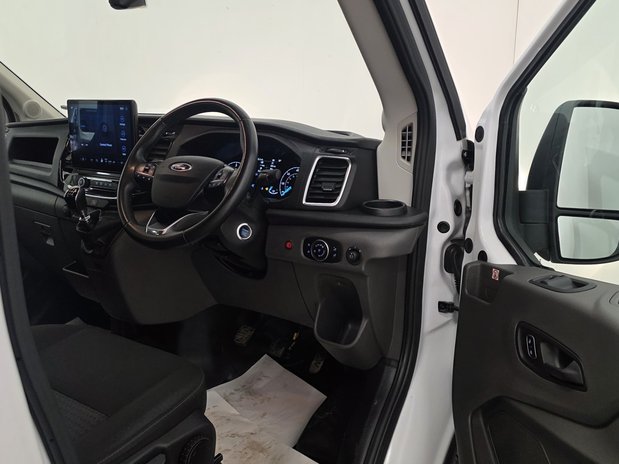 Ford Transit TRANSIT 350 L3 DIESEL FWD 2.0 Eco Blue 130ps H2 Trend Double Cab Van 21