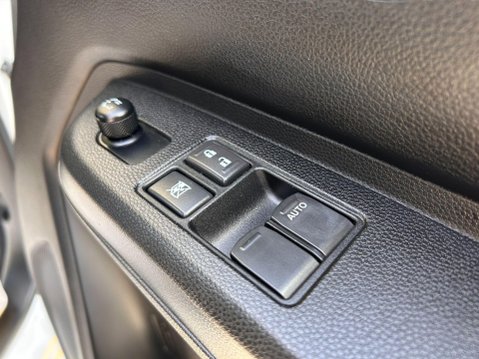 Suzuki Ignis SZ-T DUALJET MHEV 33