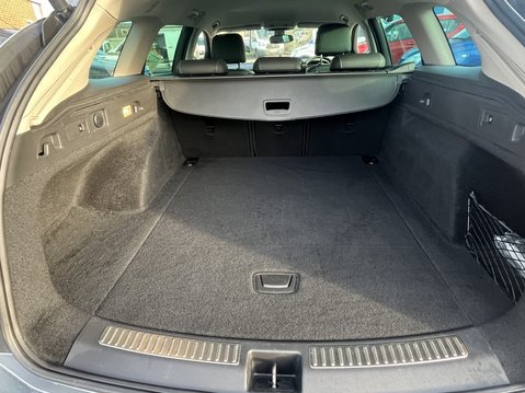 Vauxhall Insignia 2.0 Turbo D Elite Nav 5dr 31