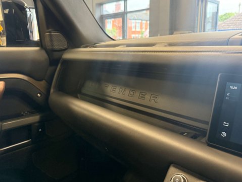 Land Rover Defender 3.0 Defender X MHEV Auto 4WD 3dr 34