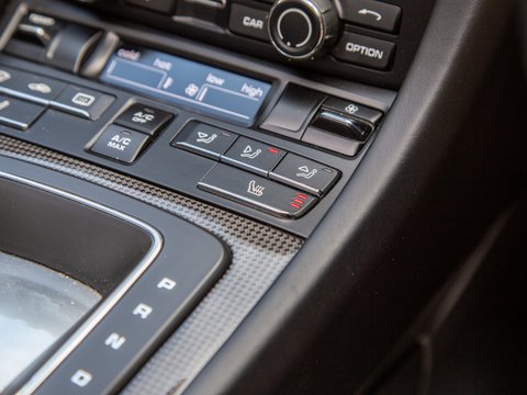 Porsche Boxster GTS PDK 38