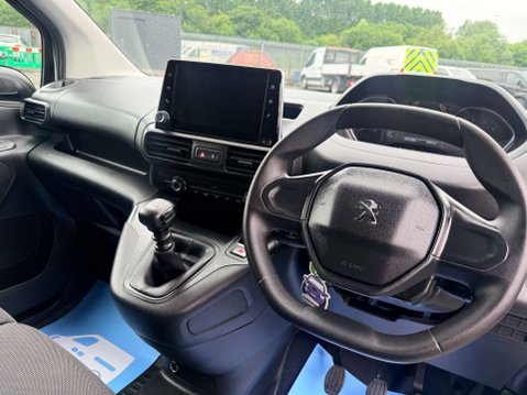 Peugeot Partner 1.5 Partner Professional Premium+ BHDi 16