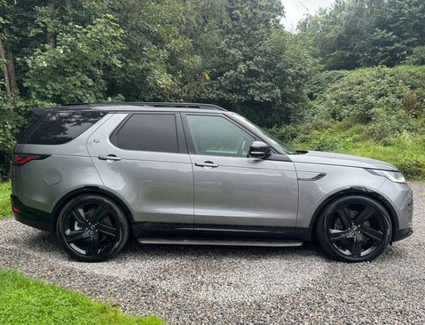 Land Rover Discovery 3.0 Discovery Dynamic HSE D MHEV Automatic 4WD 5dr 3