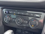 Volkswagen Tiguan 2.0 Tiguan R-Line TDI BlueMotion Technology 4Motion Semi-Auto 4WD 5dr 30