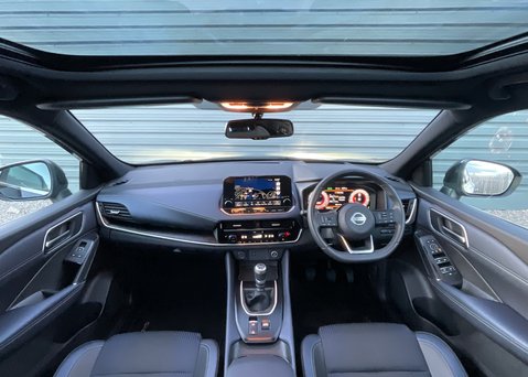 Nissan Qashqai DIG-T TEKNA MHEV 9