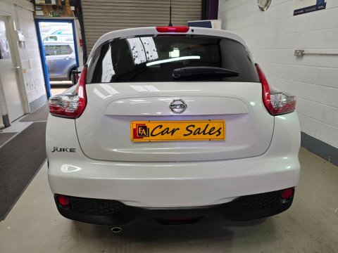 Nissan Juke 1.2 DIG-T N-Connecta Euro 6 (s/s) 5dr 7