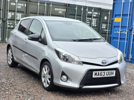 Toyota Yaris 1.5 VVT-h T Spirit Hatchback 5dr Petrol Hybrid CVT Euro 5 (101 ps) 6